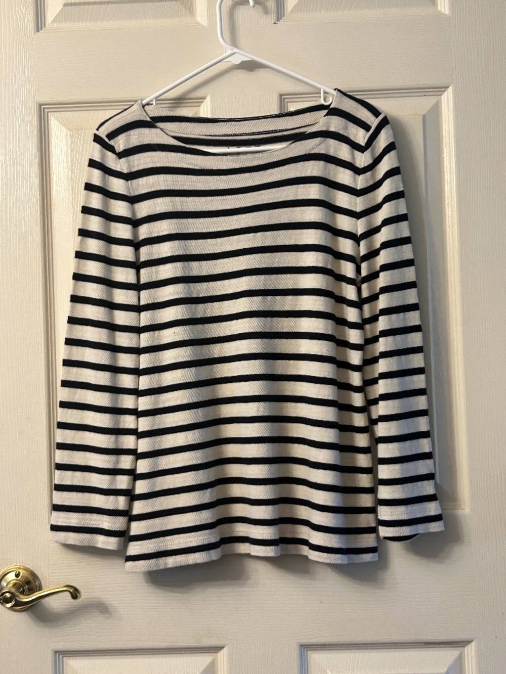Size M LOFT Knit Top